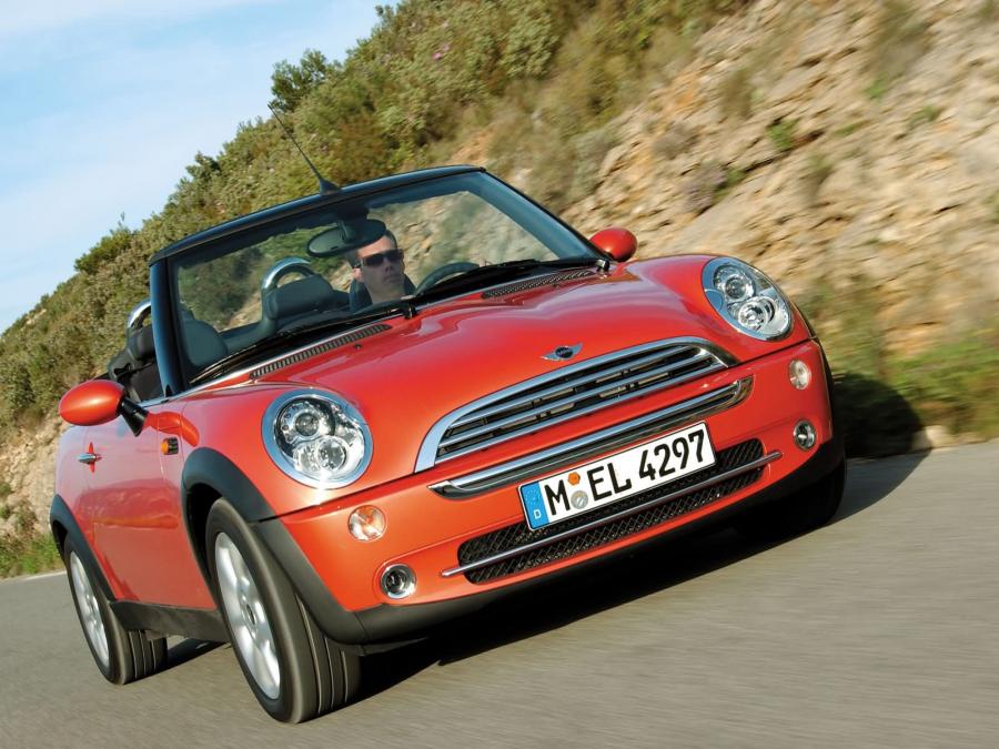  Mini Cooper Cabrio 2004 года  (фото 21 из 30)